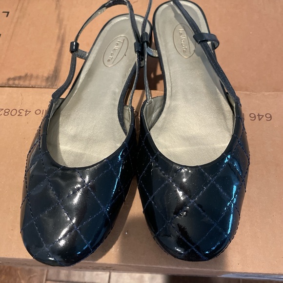 Talbots Shoes - Talbots Glam Quilted Sling Flats Size8.5 Navy Patent Minimalist Preppy Romantic